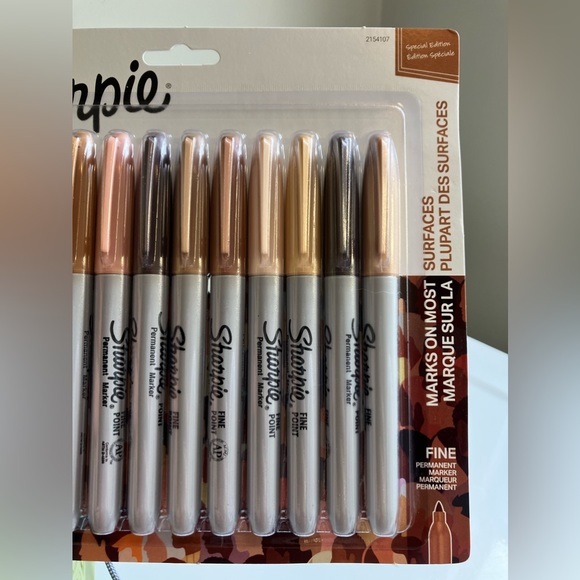 New 12 Pack Sharpie Fine Point Permanent Markers Portrait Color Special Edition - Picture 3 of 4